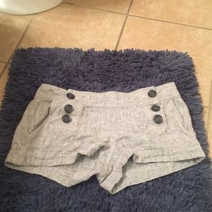 Express linen shorts